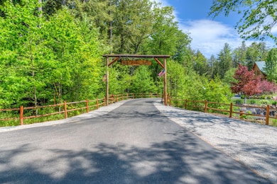 21 Barrington Dr, Bridgton, ME 04009 - photo 2