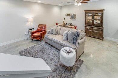 305 Highland Park-10