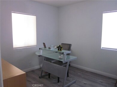 14237 Dyer St, Sylmar, CA 91342 - photo 3