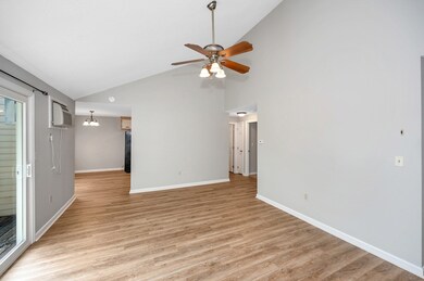 454 Mammoth Rd unit 24, Dracut, MA 01826 - photo 4