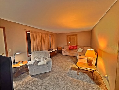 6806 Curvue Rd, Eau Claire, WI 54703 - photo 3