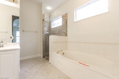 6162 Ashwood Ln, Naples, FL 34110 - photo 6