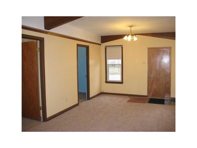 Living Room. New Carpet!