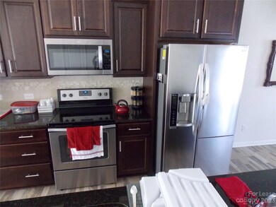 2539 Courtland Dr, Clover, SC 29710 - photo 5