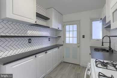 332 Sycamore Rd, Reading, PA 19611 - photo 4