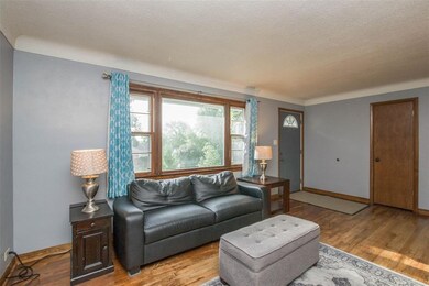 Wood Floors, Bright Living Room
