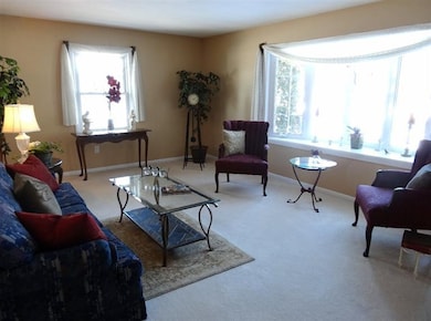 9228 O Day Dr, Highland, IN 46322 - photo 3