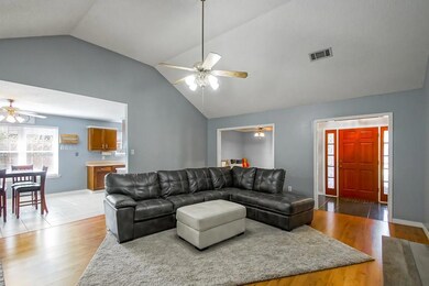 542 Driftwood Cir, Slidell, LA 70458 - photo 6