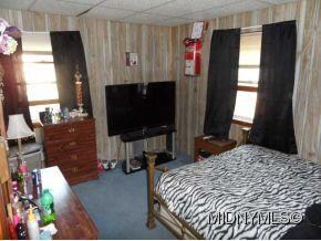 1 of 5 bedrooms