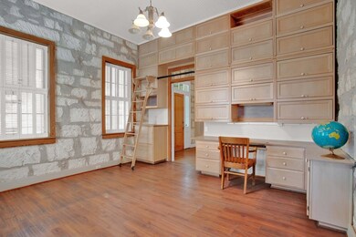 204 W Schubert St, Fredericksburg, TX 78624 - photo 6