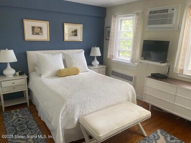 521 Castleton Ave unit 2E, Staten Island, NY 10301 - photo 7