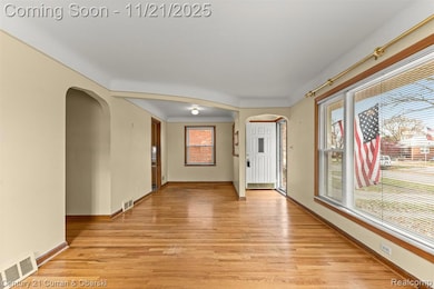 7668 Cortland Ave, Allen Park, MI 48101 - photo 6