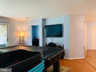 1025 Gardenview Loop unit 102, Woodbridge, VA 22191 - photo 4