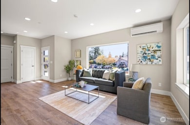 13055 2nd Ave S unit A, Burien, WA 98168 - photo 2