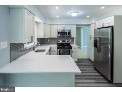 852 Lafayette Dr, Mount Laurel, NJ 08054 - photo 7