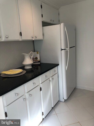 2812 S Abingdon St unit A, Arlington, VA 22206 - photo 5