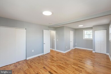 2123 Scott Key Dr, District Heights, MD 20747 - photo 7