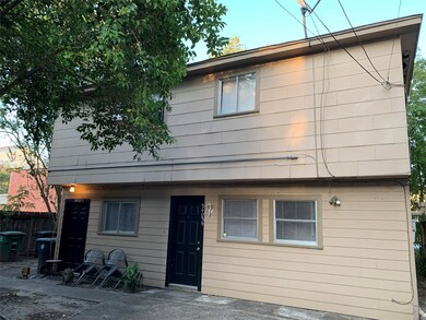 2403 Driscoll St unit 1/2, Houston, TX 77019 - photo 2