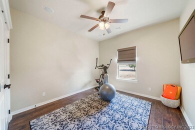 2nd Bedroom W/ Audio