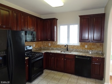 112 Limerick Ln unit 1, Phillipsburg, NJ 08865 - photo 6