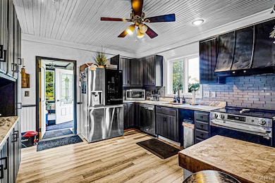 61 West St, Whitesboro, NY 13492 - photo 5