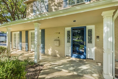 003_Front Porch