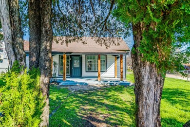 1610 N Elm St, Weatherford, TX 76086 - photo 6