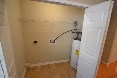 8045 Dickie Dr, Jacksonville, FL 32216 - photo 7