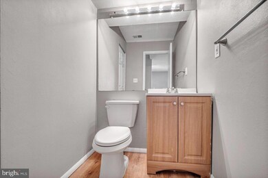 6092 Cedar Ct, Monmouth Junction, NJ 08852 - photo 7