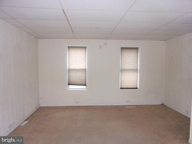 596 N Delaware St, Paulsboro, NJ 08066 - photo 3