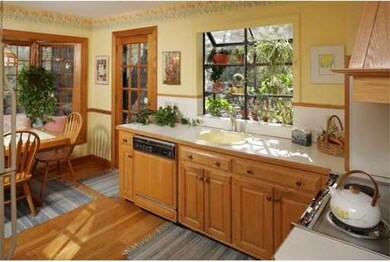 211 Myrtle St, Rockland, MA 02370 - photo 7