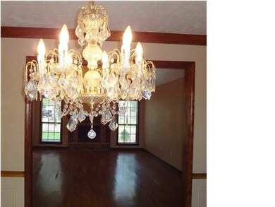 Dining room.