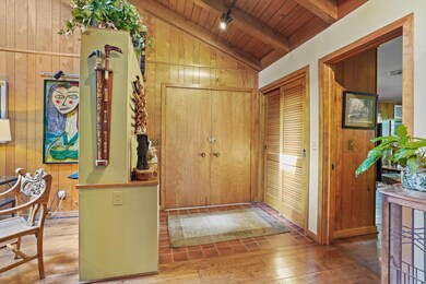 5866 Whitman Rd, Columbus, OH 43213 - photo 6