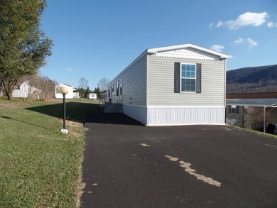 14 Chestnut Ridge Cir, Kunkletown, PA 18058 - photo 2