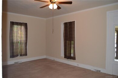 230 N Bost St, Statesville, NC 28677 - photo 7