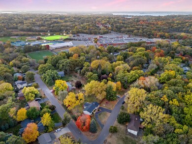 5337 Sequoia Dr, Minnetonka, MN 55345 - photo 2
