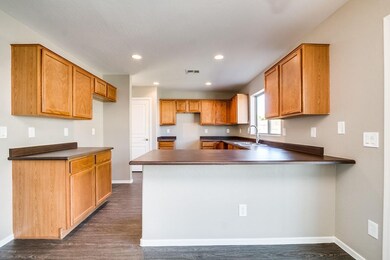 8420 W Whyman Ave, Tolleson, AZ 85353 - photo 5