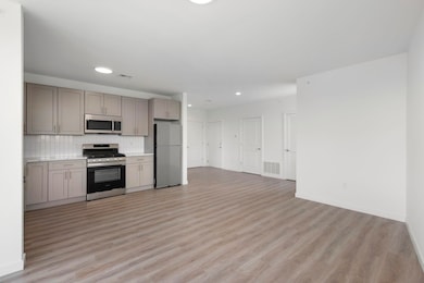 306 Bergen Ave unit 401, Jersey City, NJ 07305 - photo 6