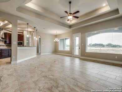 118 Parlin Ln, Fredericksburg, TX 78624 - photo 4