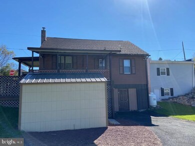 101 W Ruddle St, Coaldale, PA 18218 - photo 4