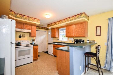 37 Unity St, Rochester, NH 03868 - photo 7