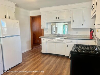 90 Division St, Keyport, NJ 07735 - photo 3