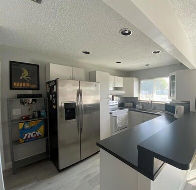 741 SW 1st Kit