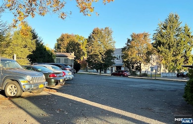 115 W Allendale Ave unit 7, Allendale, NJ 07401 - photo 7