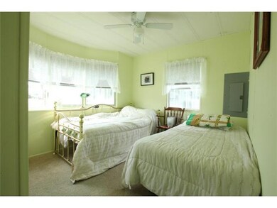 919 Hawthorn Cir, Sebastian, FL 32976 - photo 6