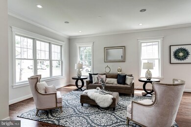 313 George St SW, Vienna, VA 22180 - photo 4