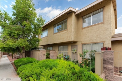 6412 Big Pine Way, Las Vegas, NV 89108 - photo 2