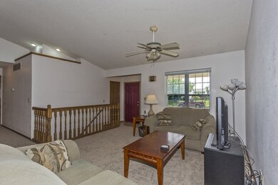 Vaulted ceilings with accent lighting!