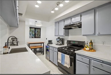 6545 Reseda Blvd unit 17, Reseda, CA 91335 - photo 4