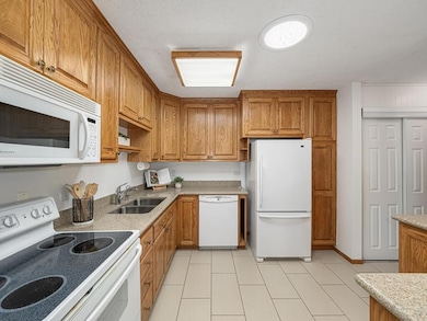 984 Yuma Ln N, Plymouth, MN 55447 - photo 7